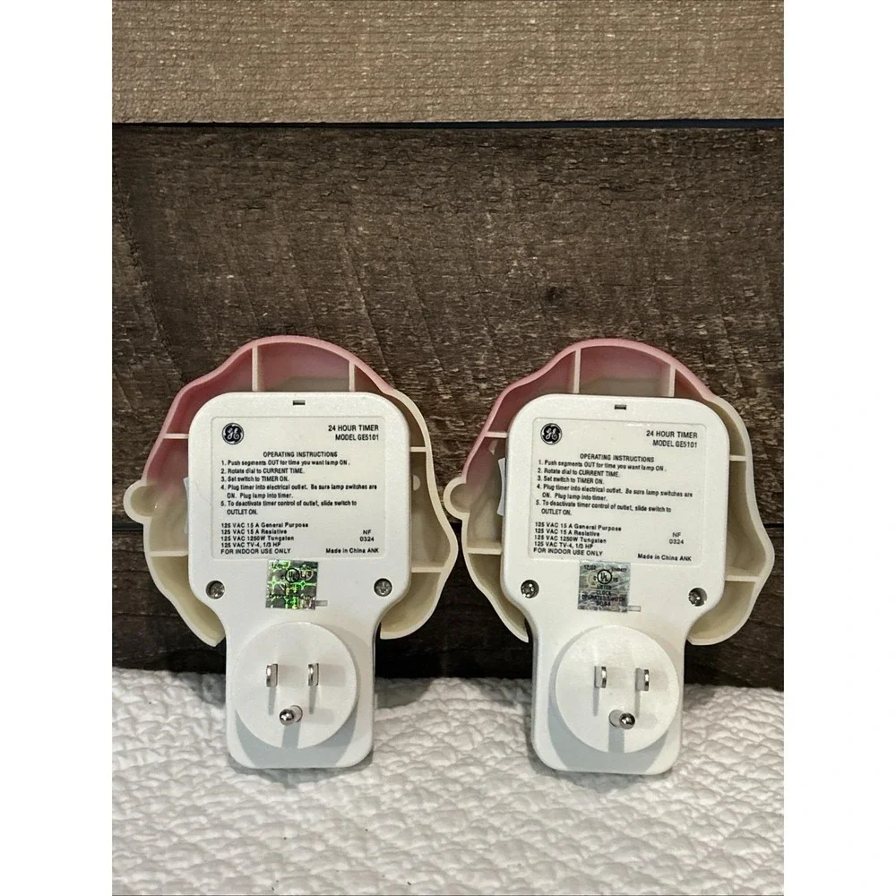 GE Lot Of 2 24 Hour‎ Outlet Timer Model GE5101 With Santa Face Cover